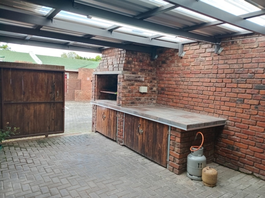 To Let 2 Bedroom Property for Rent in George South Western Cape
